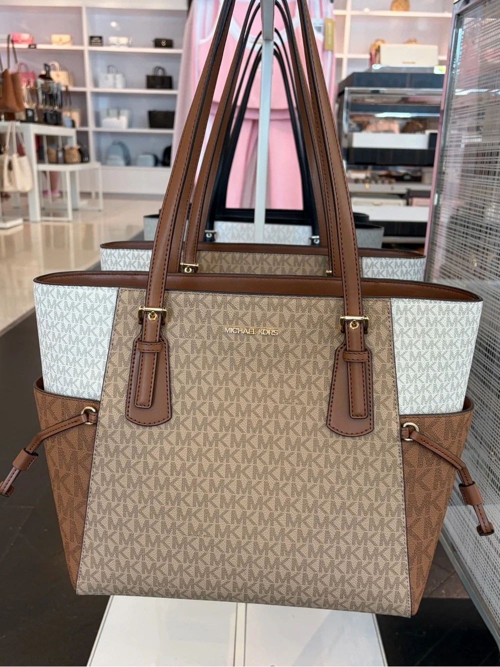MICHAEL KORS  Voyager Large Color-Block Signature Logo Tote Bag